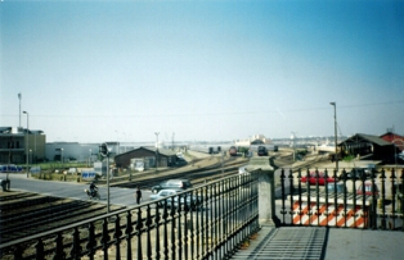 OS COMBOIOS NO BARREIRO: UM LEGADO, UMA MEMÓRIA, UMA REALIDADE OS COMBOIOS NO BARREIRO: UM LEGADO, UMA MEMÓRIA, UMA REALIDADE