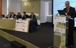 Carlos Humberto de Carvalho no “Encontro de Autarcas” da 7ª Urbaverde 2011 Carlos Humberto de Carvalho no “Encontro de Autarcas” da 7ª Urbaverde 2011