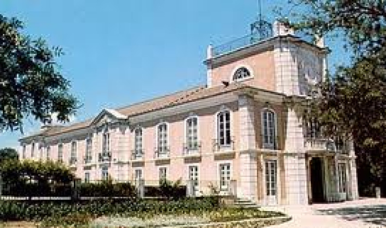 Passeio pelo Património ao Museu Nacional do Teatro Passeio pelo Património ao Museu Nacional do Teatro