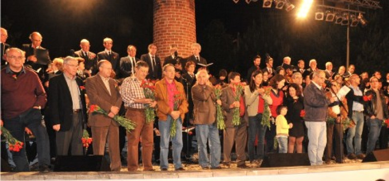 Comemorações do 37º Aniversário do 25 de Abril Comemorações do 37º Aniversário do 25 de Abril