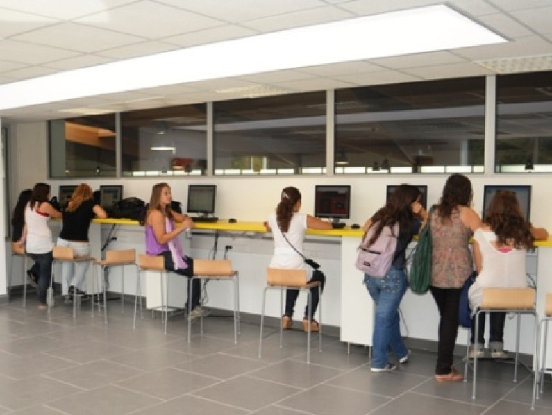 Espaço J aberto até às 4h00 até 15 de Julho Espaço J aberto até às 4h00 até 15 de Julho