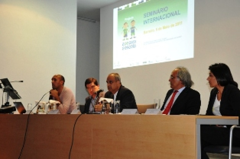 GESTÃO DA MOBILIDADE SUSTENTÁVEL EM COMUNIDADES ESCOLARES GESTÃO DA MOBILIDADE SUSTENTÁVEL EM COMUNIDADES ESCOLARES