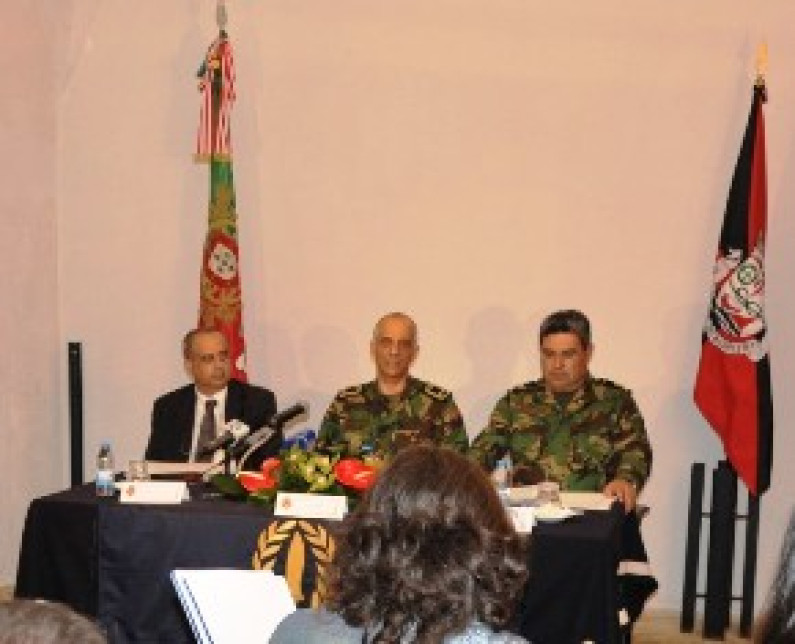 COMEMORAÇÕES DOS 50 ANOS DA ESCOLA DE FUZILEIROS COMEMORAÇÕES DOS 50 ANOS DA ESCOLA DE FUZILEIROS