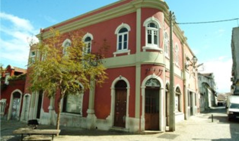 Reunião do Conselho para Reabilitação e Desenvolvimento do Barreiro Antigo Reunião do Conselho para Reabilitação e Desenvolvimento do Barreiro Antigo