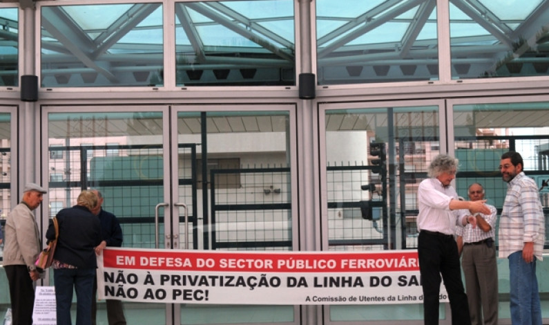 É PRECISO DIZER NÃO À PRIVATIZAÇÃO DA LINHA DO SADO É PRECISO DIZER NÃO À PRIVATIZAÇÃO DA LINHA DO SADO