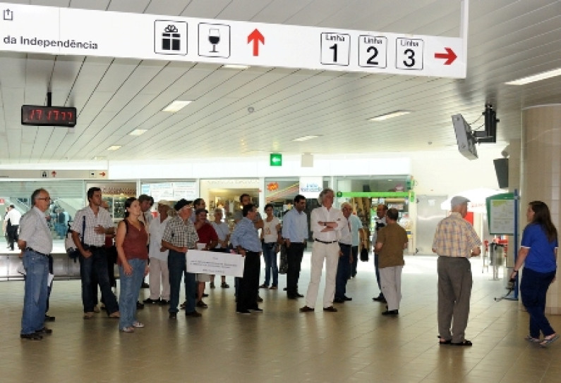 Utentes da linha do Sado, contra os aumentos dos transportes! Utentes da linha do Sado, contra os aumentos dos transportes!