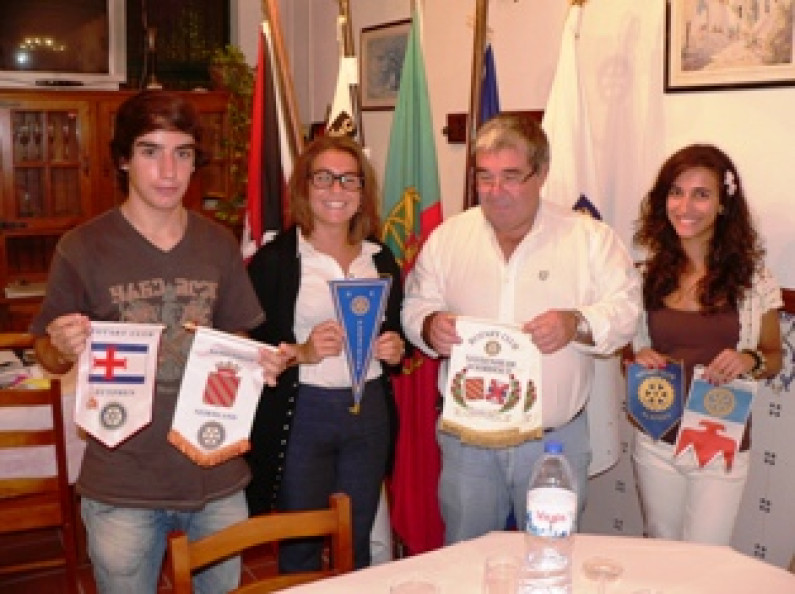 11 anos a premiar os melhores alunos do ensino secundário. 11 anos a premiar os melhores alunos do ensino secundário.