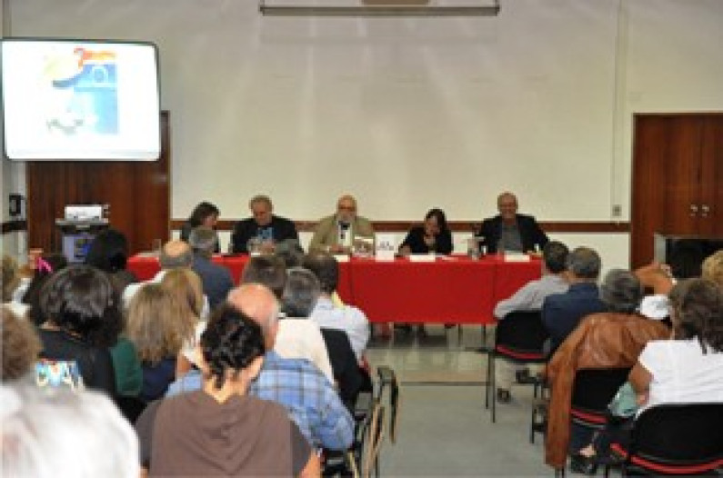 Apresentação de “Ano Comum” do poeta barreirense recorda temas emblemáticos Apresentação de “Ano Comum” do poeta barreirense recorda temas emblemáticos