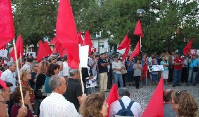 Arruada no Concelho do Seixal “Contra o pacto de agressão, lutar por um Portugal com futuro!” Arruada no Concelho do Seixal “Contra o pacto de agressão, lutar por um Portugal com futuro!”