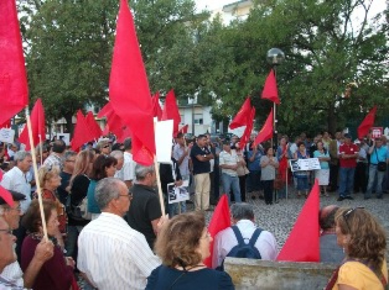 Arruada no Concelho do Seixal “Contra o pacto de agressão, lutar por um Portugal com futuro!” Arruada no Concelho do Seixal “Contra o pacto de agressão, lutar por um Portugal com futuro!”