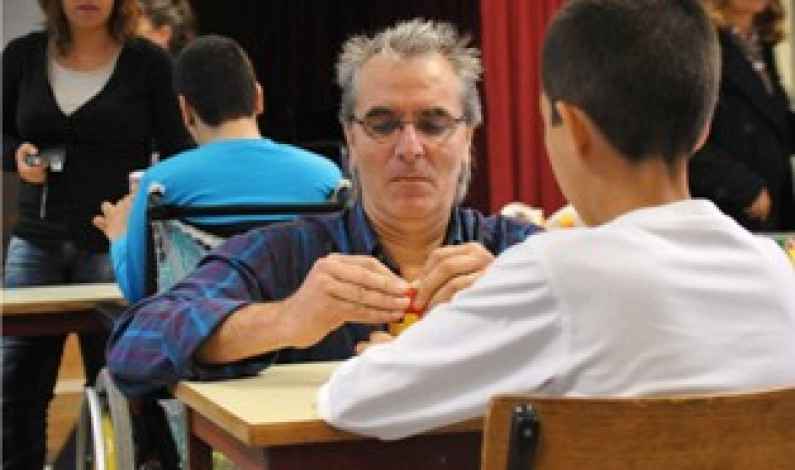 O som e o silêncio Actividade promovida pela CMB nas escolas no âmbito do Mês da Música O som e o silêncio Actividade promovida pela CMB nas escolas no âmbito do Mês da Música