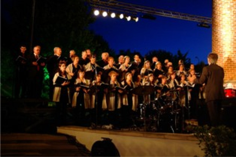 Concerto de aniversário Coral TAB actua na SDUB “Os Franceses” quinta-feira, 16h30 Concerto de aniversário Coral TAB actua na SDUB “Os Franceses” quinta-feira, 16h30