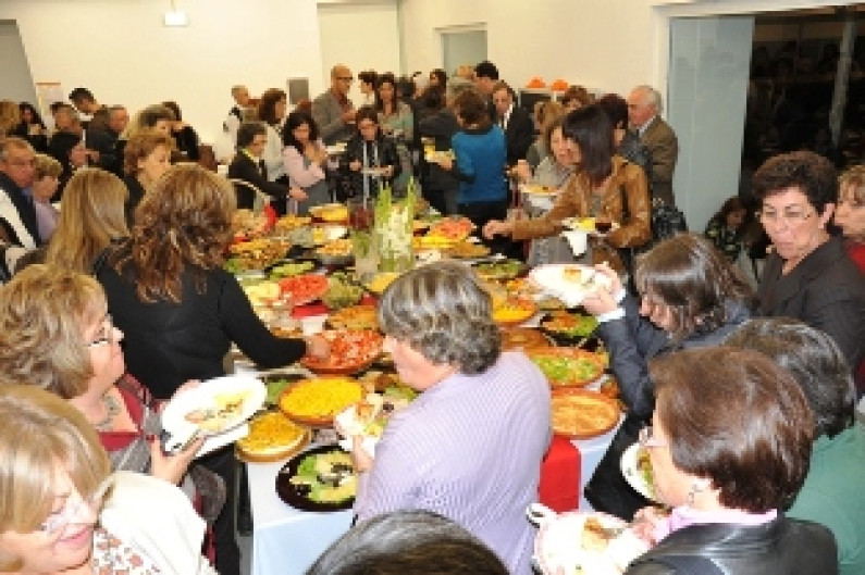 PRESIDENTE DA CMB NO LANCHE DE RECEPÇÃO À COMUNIDADE EDUCATIVA PRESIDENTE DA CMB NO LANCHE DE RECEPÇÃO À COMUNIDADE EDUCATIVA