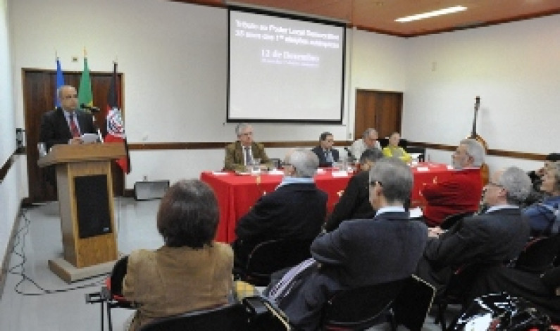 Comemorações dos 35 anos do Poder Local Democrático Comemorações dos 35 anos do Poder Local Democrático