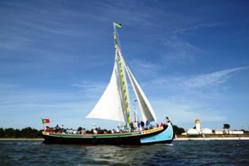 “Sabores de Cá” apresentam-se a bordo do varino “O Boa Viagem” “Sabores de Cá” apresentam-se a bordo do varino “O Boa Viagem”