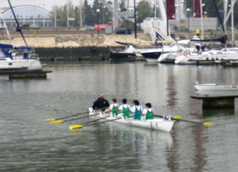 REMO: Provas de remo na pista da Junqueira – Alcântara ou quando o dilúvio transformou os barcos em arcas REMO: Provas de remo na pista da Junqueira – Alcântara ou quando o dilúvio transformou os barcos em arcas