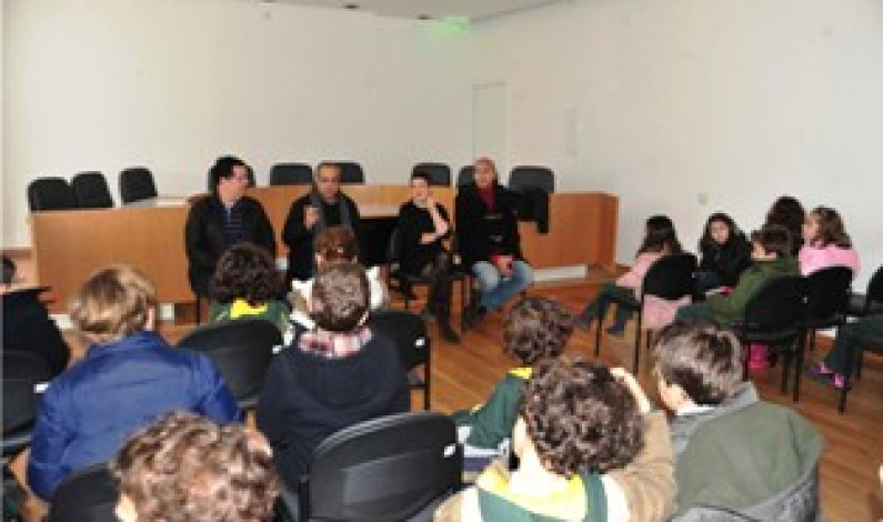 Turma do Colégio Minerva visita Paços do Concelho Turma do Colégio Minerva visita Paços do Concelho