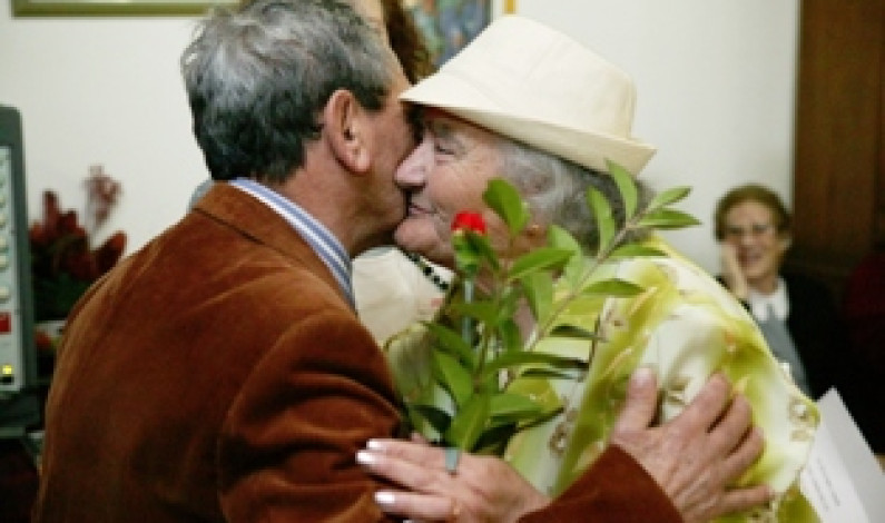 No concelho da Moita Seniores celebram Dia dos Namorados No concelho da Moita Seniores celebram Dia dos Namorados