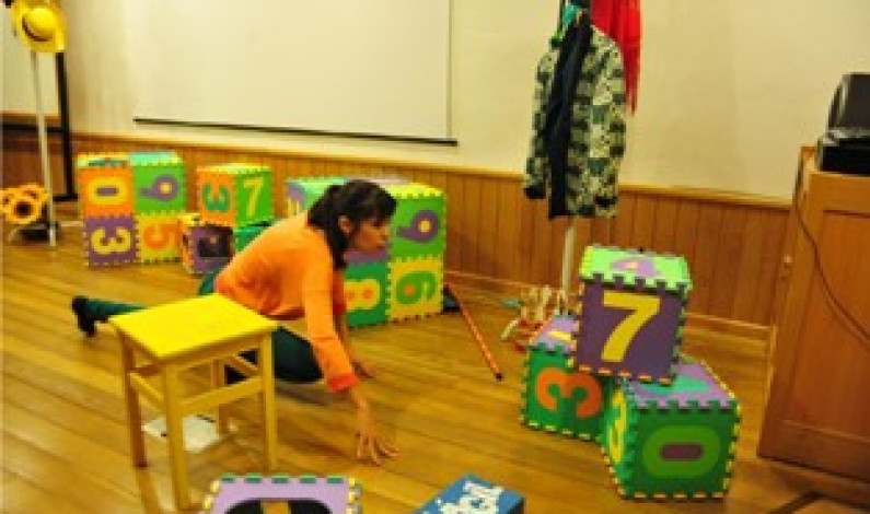 “As Fantásticas Aventuras de Alice…no Outro Lado do Mundo” Teatro diverte alunos do 1º ciclo “As Fantásticas Aventuras de Alice…no Outro Lado do Mundo” Teatro diverte alunos do 1º ciclo