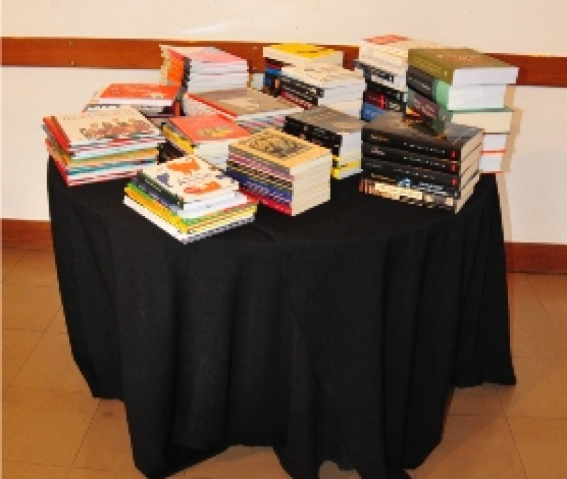 BibliotecaconVida Barreiro | Iniciativas até 23 abril Fundo Documental aumenta com doação BibliotecaconVida Barreiro | Iniciativas até 23 abril Fundo Documental aumenta com doação
