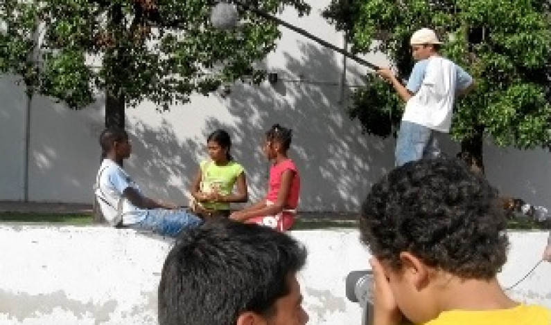 “Cinema, Cem Anos de Juventude” na Baixa da Banheira  Fórum Cultural acolhe mostra de filmes realizados por jovens “Cinema, Cem Anos de Juventude” na Baixa da Banheira  Fórum Cultural acolhe mostra de filmes realizados por jovens