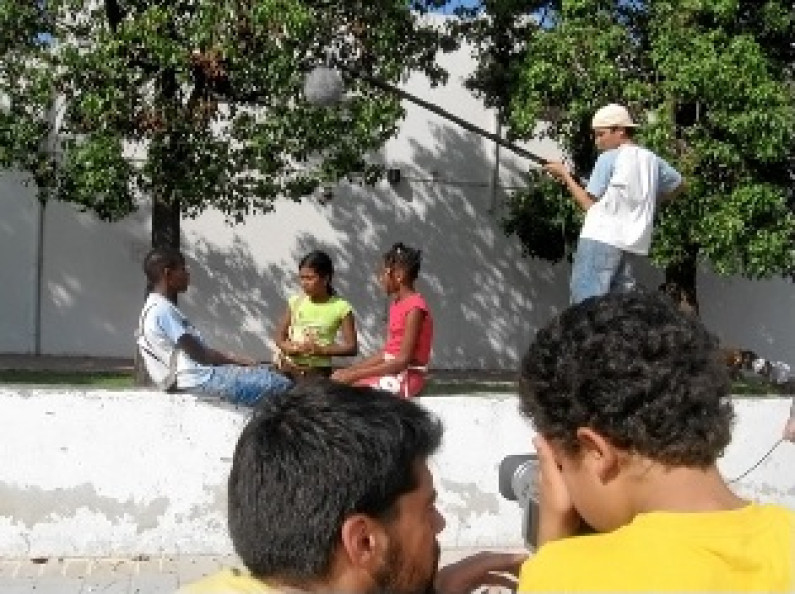 “Cinema, Cem Anos de Juventude” na Baixa da Banheira  Fórum Cultural acolhe mostra de filmes realizados por jovens “Cinema, Cem Anos de Juventude” na Baixa da Banheira  Fórum Cultural acolhe mostra de filmes realizados por jovens
