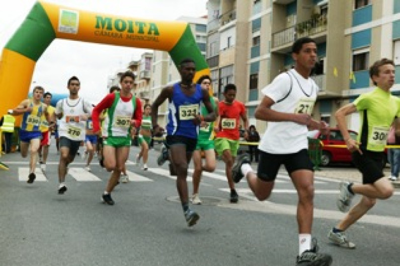 Na Baixa da Banheira Atletas percorrem Milha Ribeirinha Na Baixa da Banheira Atletas percorrem Milha Ribeirinha