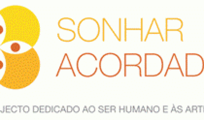 Ações de Formação para crianças e adultos Ações de Formação para crianças e adultos