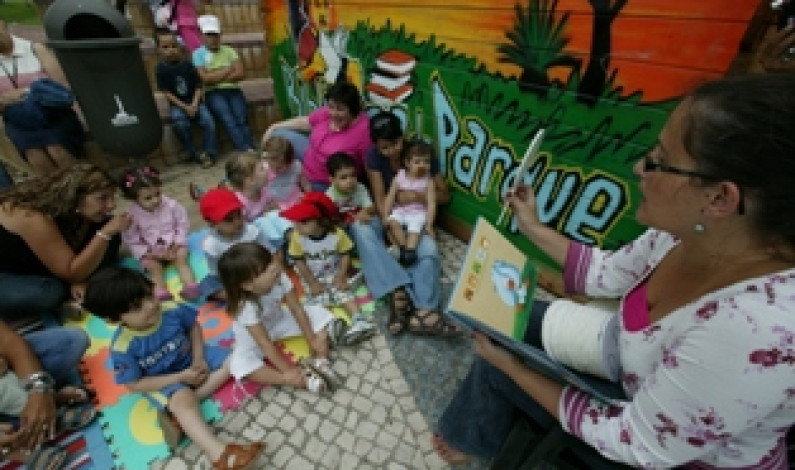 Bibliotecas municipais da Moita em julho Iniciativas fomentam gosto pelo livro e pela leitura junto dos mais pequenos Bibliotecas municipais da Moita em julho Iniciativas fomentam gosto pelo livro e pela leitura junto dos mais pequenos