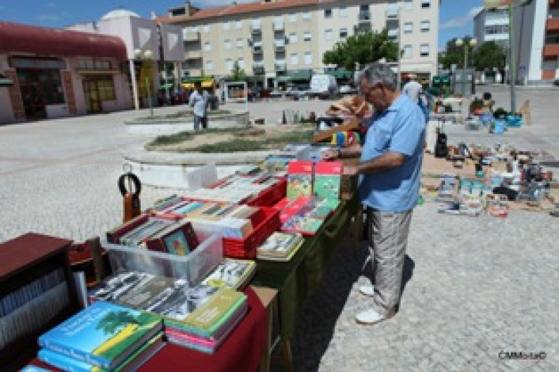 Feira de Antiguidades e Velharias na Moita Feira de Antiguidades e Velharias na Moita