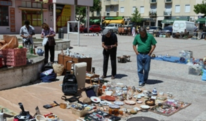 Feira de Antiguidades e Velharias regressa à Moita Feira de Antiguidades e Velharias regressa à Moita