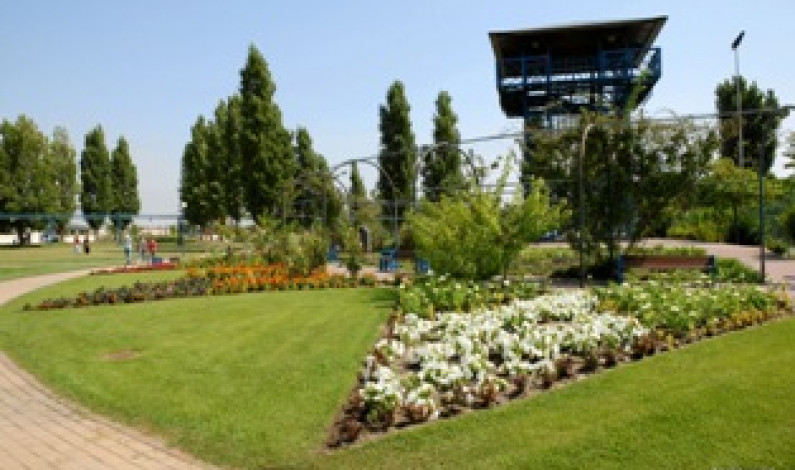 Fitness ao Ar Livre na Avenida Marginal da Moita Fitness ao Ar Livre na Avenida Marginal da Moita