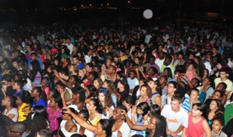 FESTAS DO BARREIRO 2012 CHEGAM AO FIM FESTAS DO BARREIRO 2012 CHEGAM AO FIM