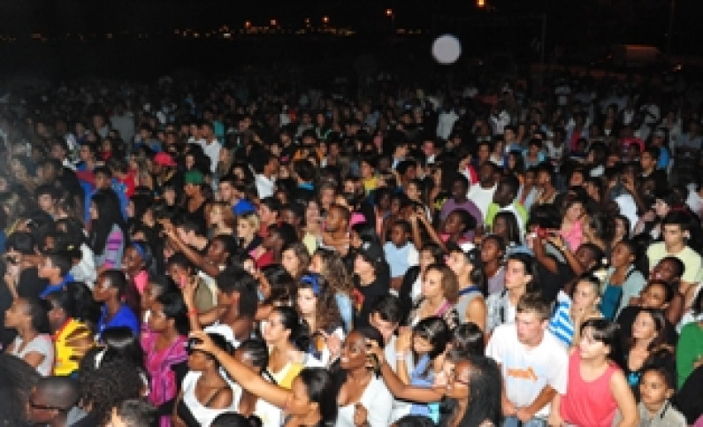 FESTAS DO BARREIRO 2012 CHEGAM AO FIM FESTAS DO BARREIRO 2012 CHEGAM AO FIM