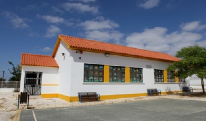 Câmara da Moita abre mais uma sala de ensino pré-escolar Câmara da Moita abre mais uma sala de ensino pré-escolar