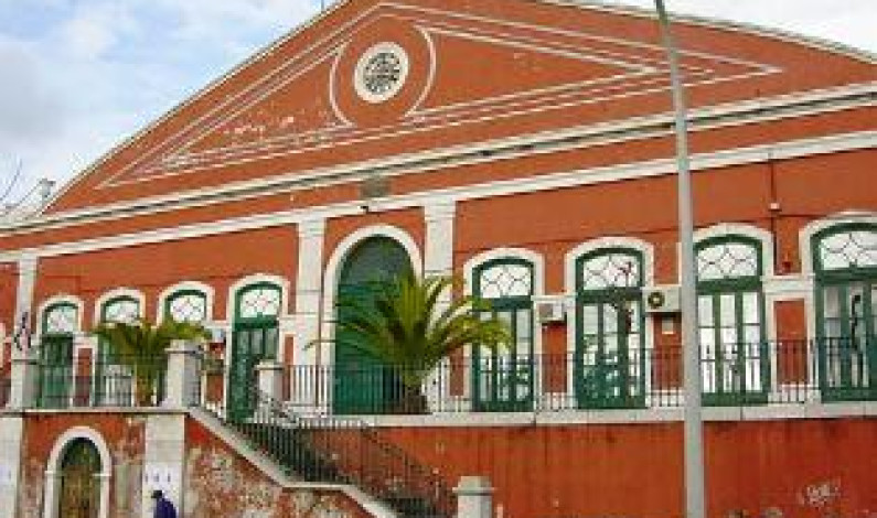 Município do Barreiro Solidário com trabalhadores da EMEF Município do Barreiro Solidário com trabalhadores da EMEF