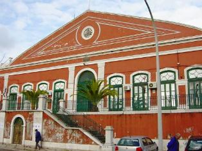 Município do Barreiro Solidário com trabalhadores da EMEF Município do Barreiro Solidário com trabalhadores da EMEF