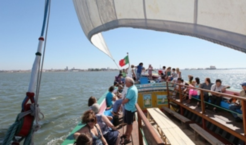 Em setembro Passeio no varino municipal “O Boa Viagem” Em setembro Passeio no varino municipal “O Boa Viagem”