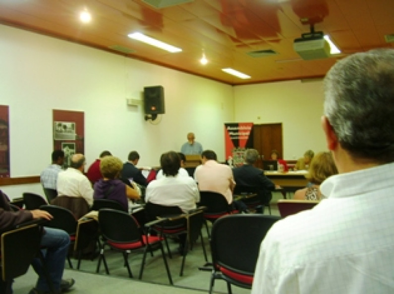 “MANIFESTO EM DEFESA DA CULTURA” na Assembleia Municipal Barreiro “MANIFESTO EM DEFESA DA CULTURA” na Assembleia Municipal Barreiro