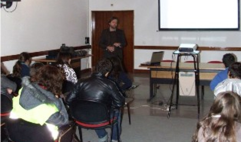 Alunos aprendem comportamentos em cenário de catástrofe Alunos aprendem comportamentos em cenário de catástrofe