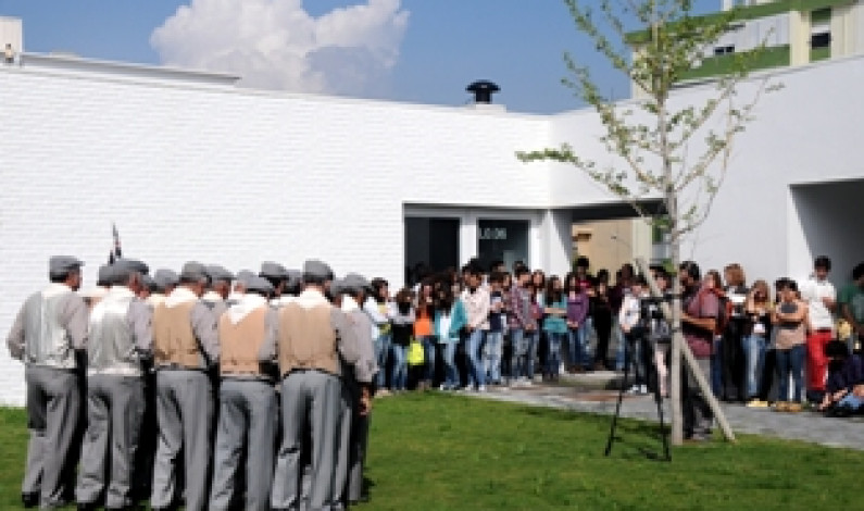 Escola Secundária Augusto Cabrita comemora 25 anos de existência Escola Secundária Augusto Cabrita comemora 25 anos de existência