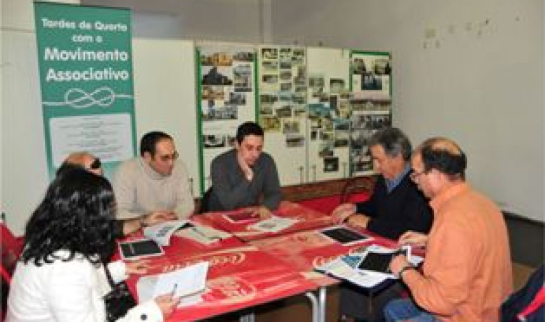 TARDES DE QUARTA COM O MOVIMENTO ASSOCIATIVO TARDES DE QUARTA COM O MOVIMENTO ASSOCIATIVO