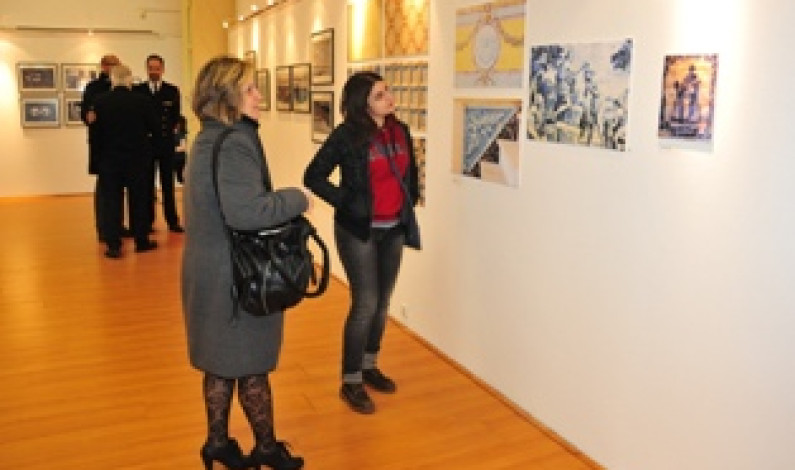 FOTOGRAFIAS REVELAM “PATRIMÓNIO AZULEJAR DO BARREIRO” FOTOGRAFIAS REVELAM “PATRIMÓNIO AZULEJAR DO BARREIRO”