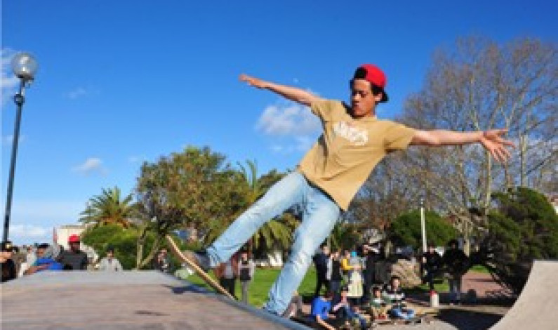 15ENA DA JUVENTUDE’13 Fim-de-semana “a bombar” 15ENA DA JUVENTUDE’13 Fim-de-semana “a bombar”