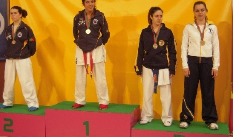 SARA RAMOS  – Tetracampeã Nacional de Karaté SARA RAMOS  – Tetracampeã Nacional de Karaté