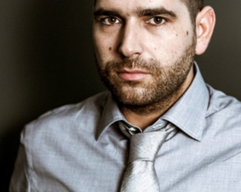 Baixa da Banheira Fadista Marco Rodrigues apresenta novo trabalho no Fórum Cultural Baixa da Banheira Fadista Marco Rodrigues apresenta novo trabalho no Fórum Cultural