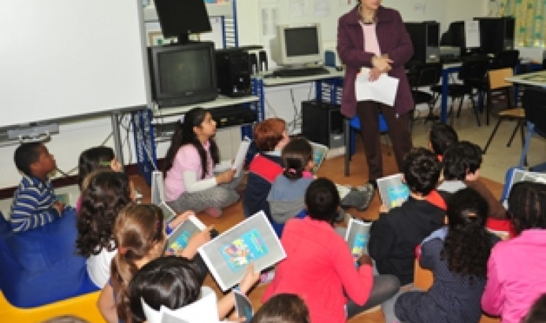 ATÉ 23 DE ABRIL – BIBLIOTECA CONVIDA “Há vida para além do Google” ATÉ 23 DE ABRIL – BIBLIOTECA CONVIDA “Há vida para além do Google”