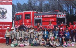 Bombeiros Voluntários do Sul e Sueste marcam presença na XII Feira Pedagógica do Barreiro Bombeiros Voluntários do Sul e Sueste marcam presença na XII Feira Pedagógica do Barreiro