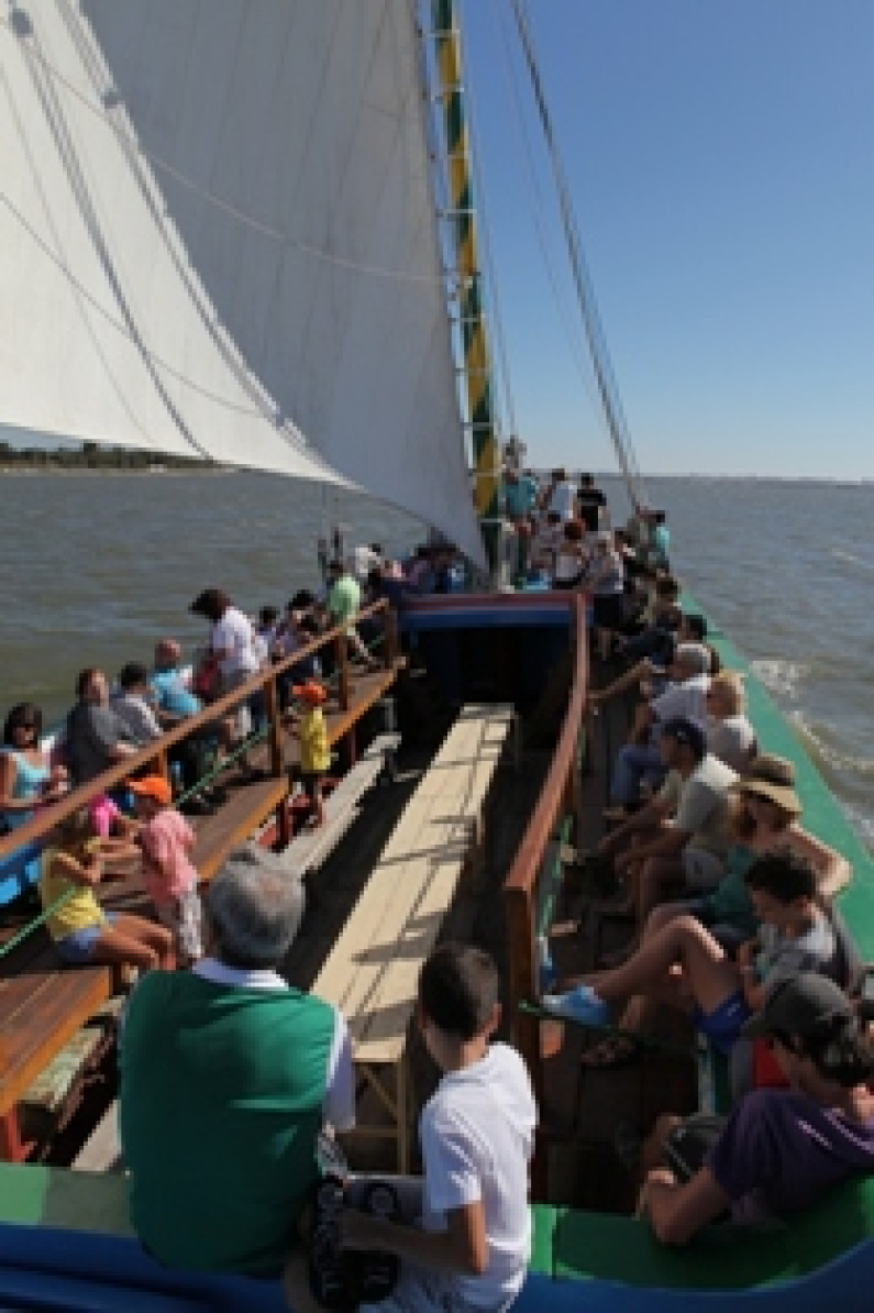 Moita: início da época de passeios fluviais Varino “O Boa Viagem” de regresso ao Tejo Moita: início da época de passeios fluviais Varino “O Boa Viagem” de regresso ao Tejo