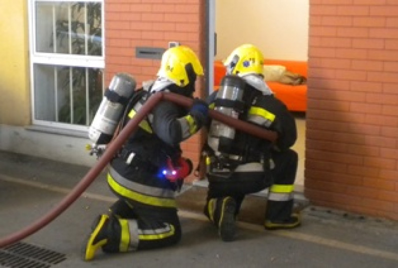 Bombeiros do Sul e Sueste realizam simulacro no Banco BNPP-PF Bombeiros do Sul e Sueste realizam simulacro no Banco BNPP-PF